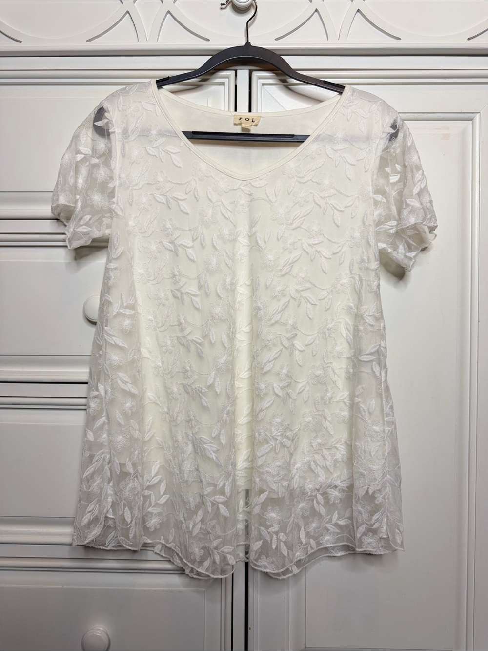 POL Ivory Embroidered Mesh Top – Size Small